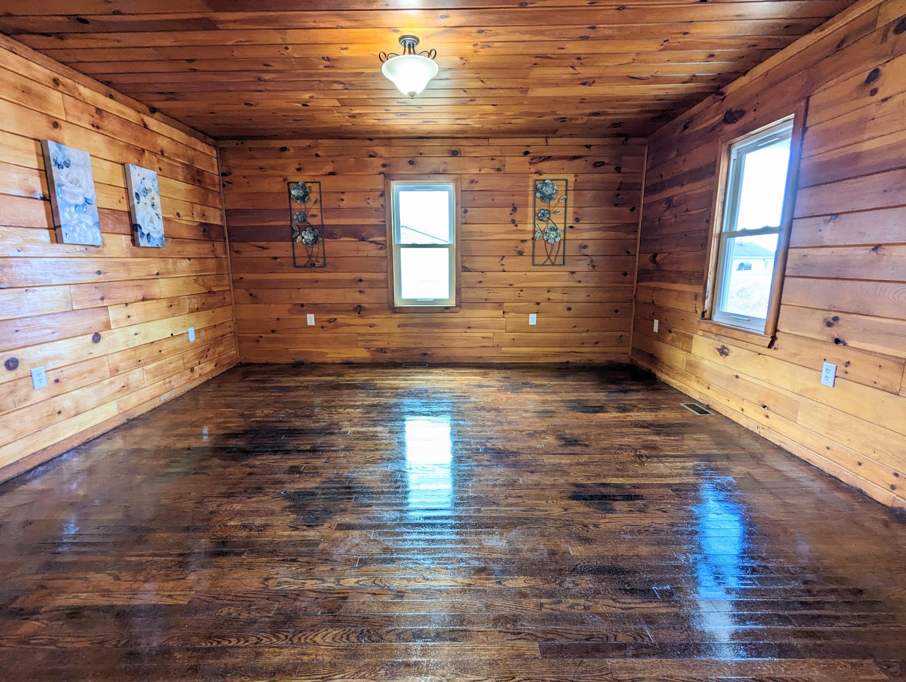 200 Old Siam Road Elizabethton, TN 37643 - Photo 8 of 13 PXL_20230111_155535554