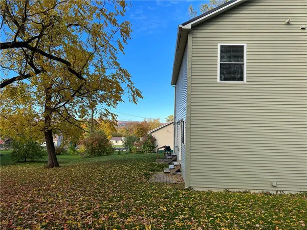 $1,375 | 4543 Mayflower Road, Unit B, Gorham, NY 14424