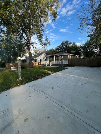 $1,550 | 110 Gans Street, Houston, TX 77029