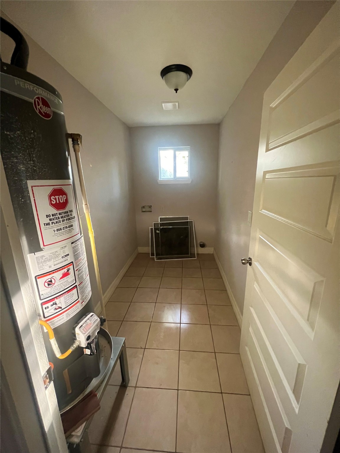 110 Gans Street Houston, TX 77029 - Photo 10 of 17 a bathroom with a sink and mirror