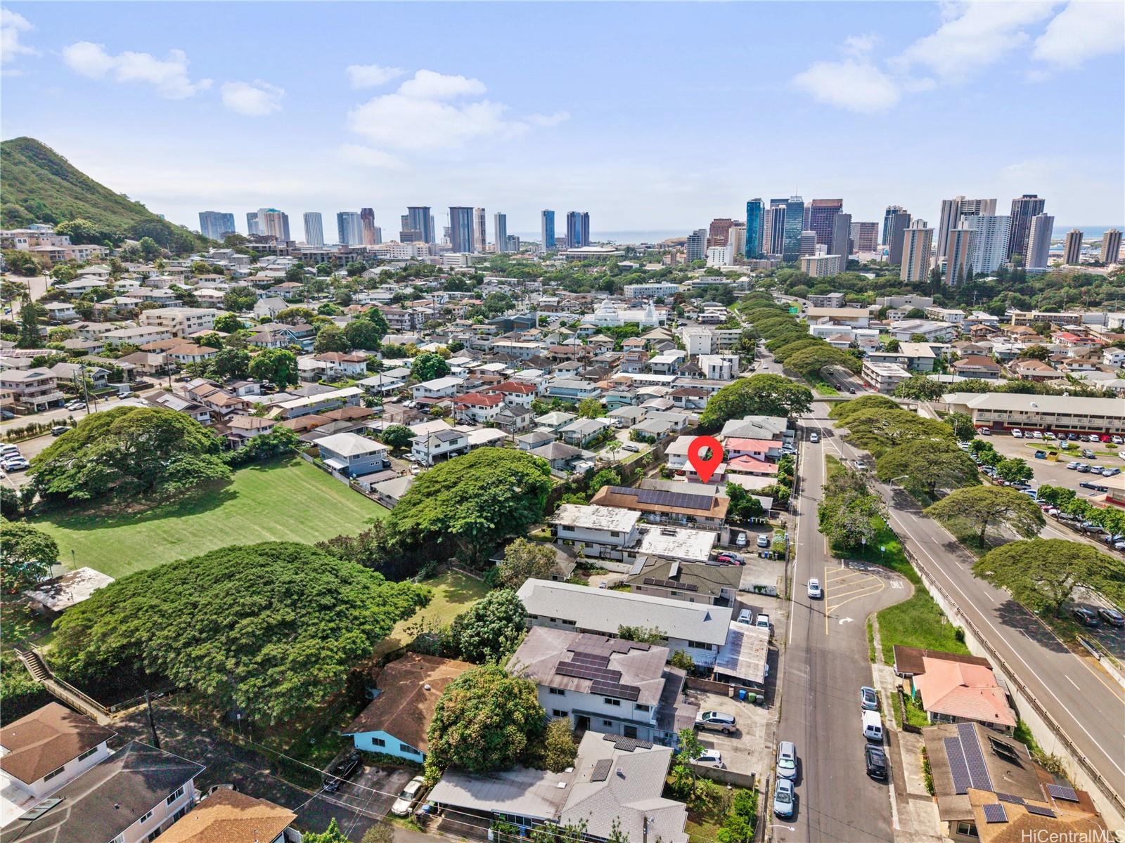 1837 Pacific Heights Road Honolulu, HI 96813 - Photo 15 of 17 Just off of the Pali Hwy exit but very quiet despite the proximity!