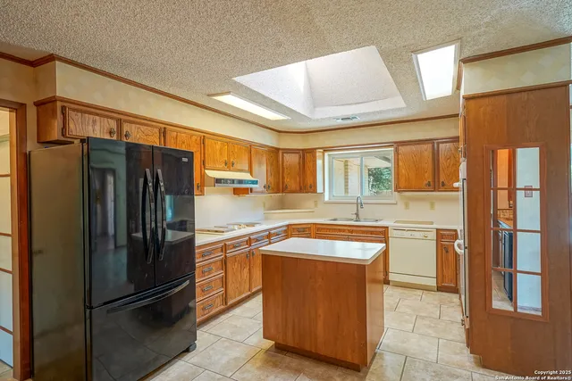 $499,000 | 6303 Lakewood Park, Windcrest, TX 78239