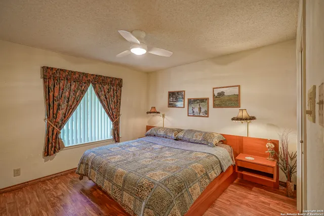 $499,000 | 6303 Lakewood Park, Windcrest, TX 78239