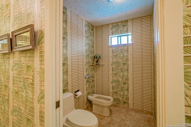 $499,000 | 6303 Lakewood Park, Windcrest, TX 78239