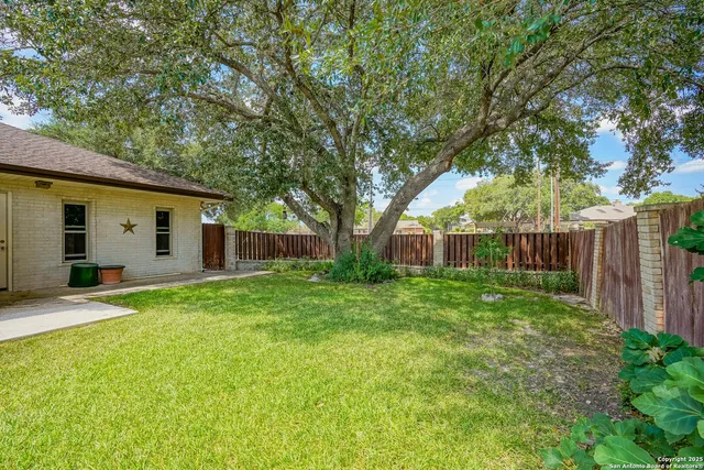 $499,000 | 6303 Lakewood Park, Windcrest, TX 78239