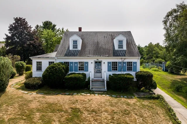 $579,900 | 15 Dover Point Road, Dover, NH 03820