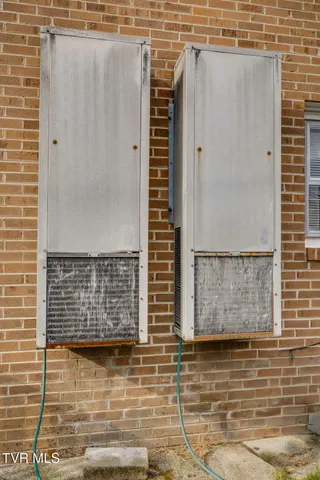 $425,000 | 2008 Bloomingdale Road, Unit 46, Kingsport, TN 37660