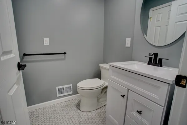 $2,800 | 15 Conover Terrace, Lebanon, NJ 08833