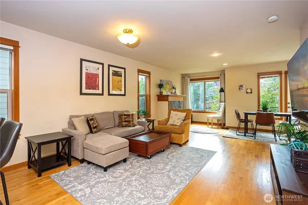 $662,900 | 3314 Wetmore Avenue South, Unit B, Seattle, WA 98144