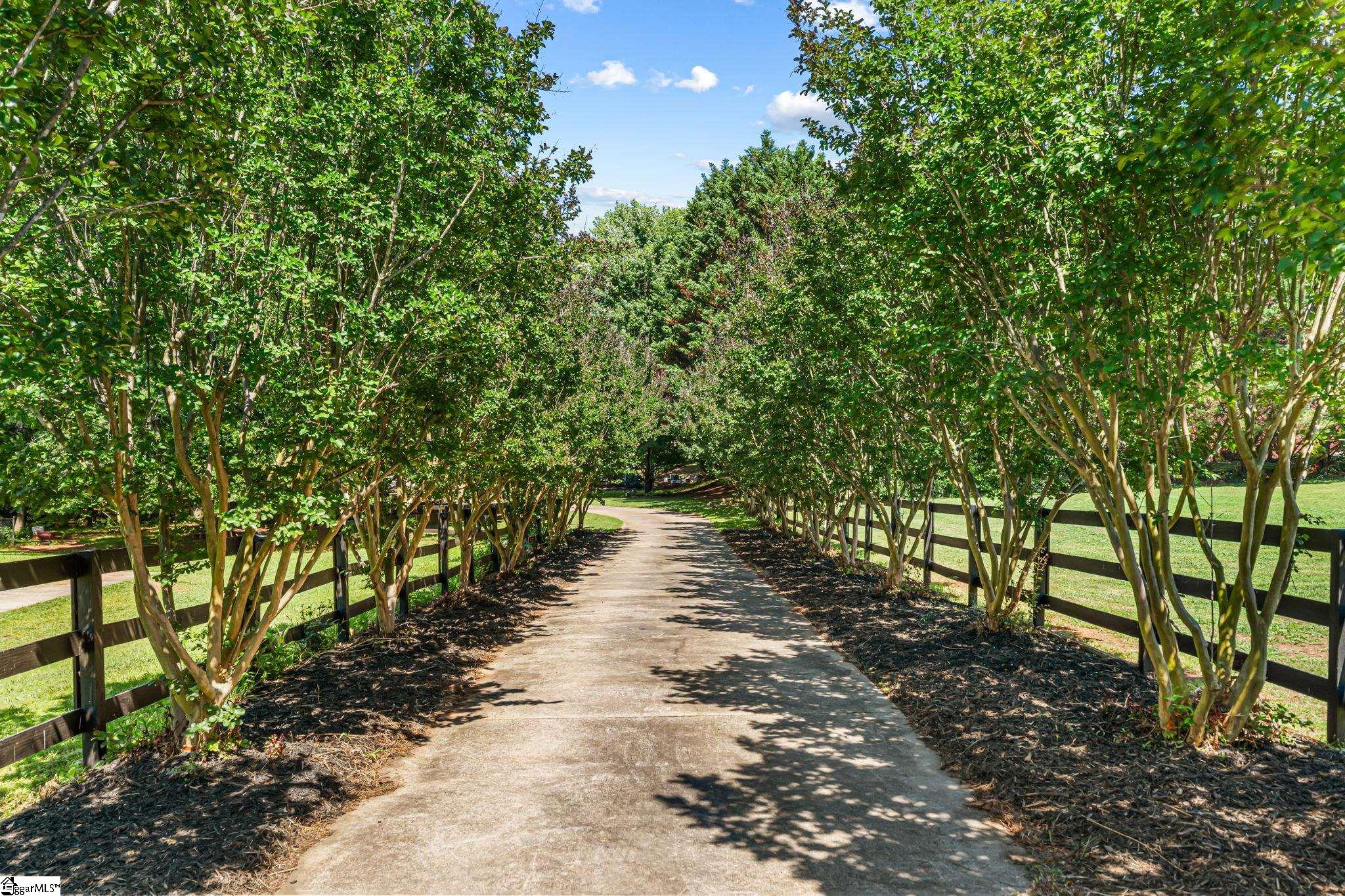 102 Crosscreek Drive Anderson, SC 29621 - Photo 4 of 49