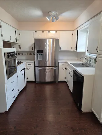 $1,900 | 4218 Ember Lane, Deer Park, TX 77536