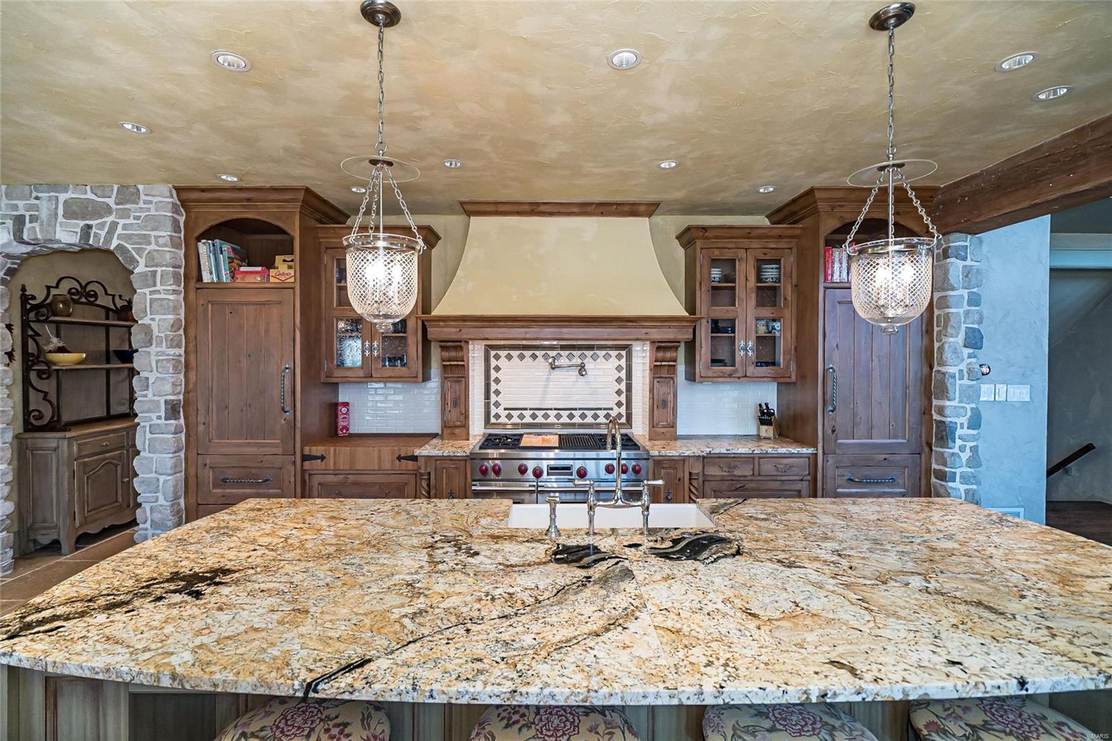 42 Chesterfield Lakes Road Chesterfield, MO 63005 - Photo 16 of 59 Gallery Image 16