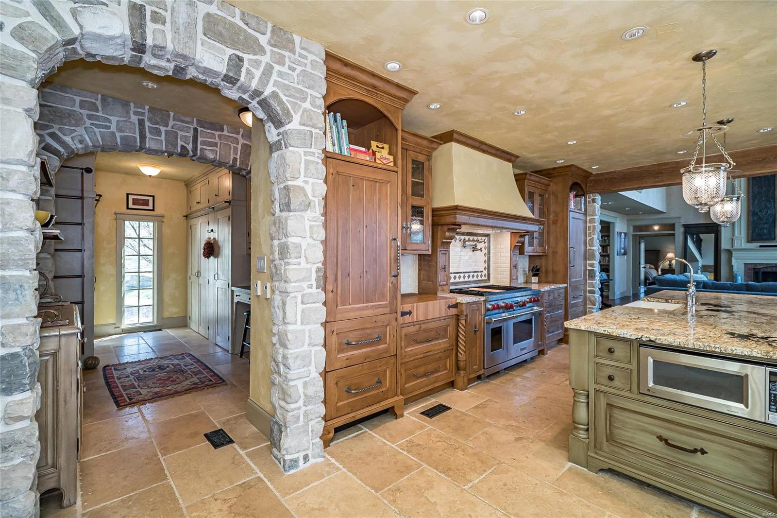 42 Chesterfield Lakes Road Chesterfield, MO 63005 - Photo 21 of 59 Gallery Image 21