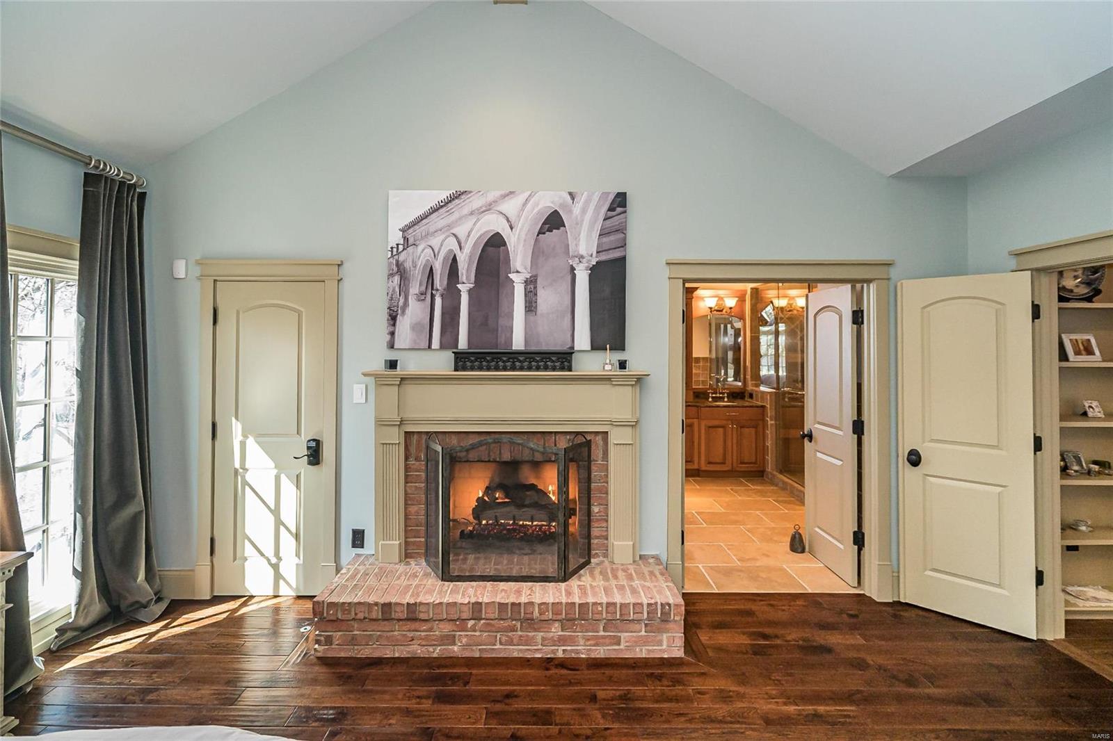 42 Chesterfield Lakes Road Chesterfield, MO 63005 - Photo 25 of 59 Gallery Image 25