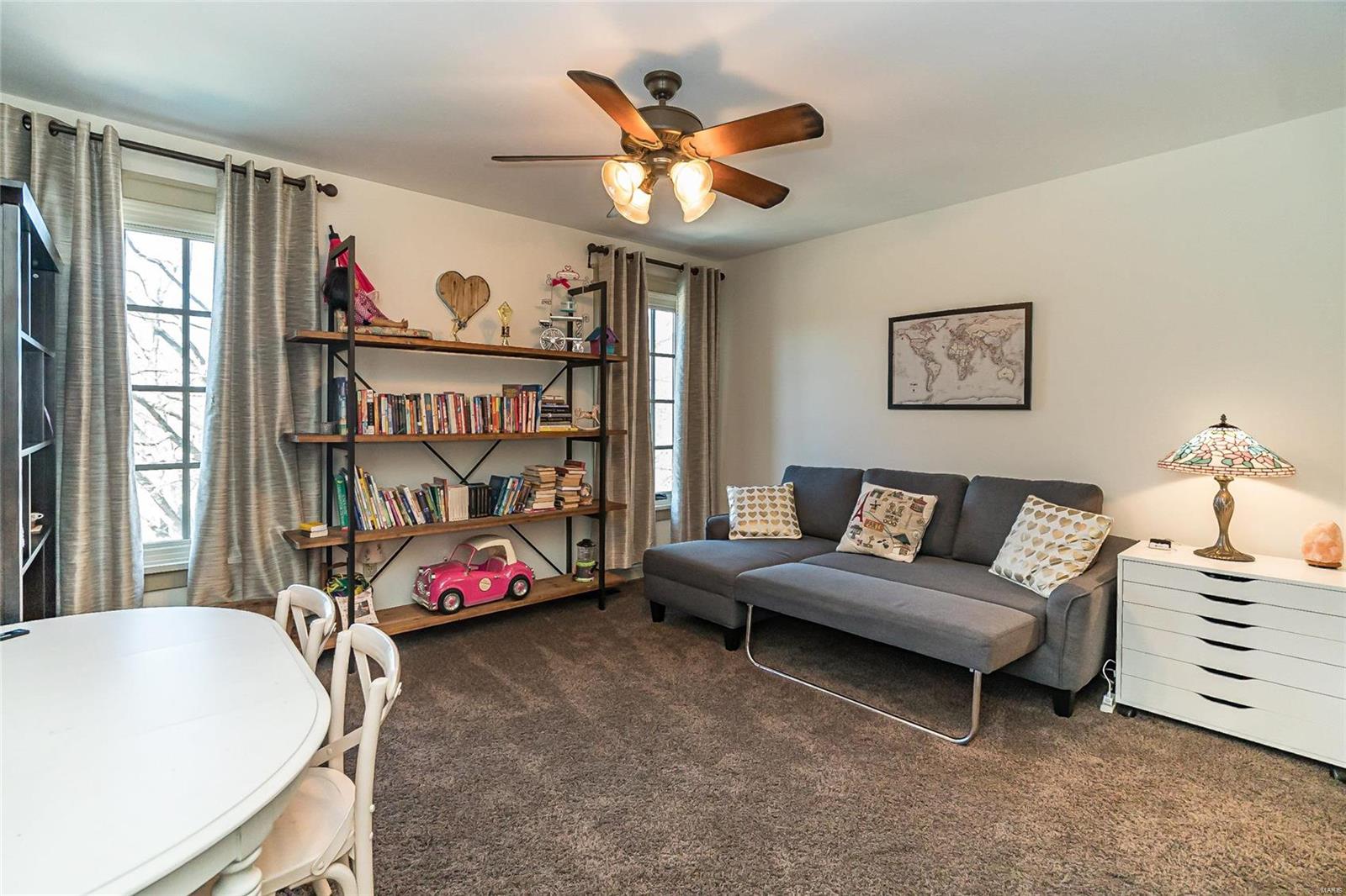 42 Chesterfield Lakes Road Chesterfield, MO 63005 - Photo 31 of 59 Gallery Image 31