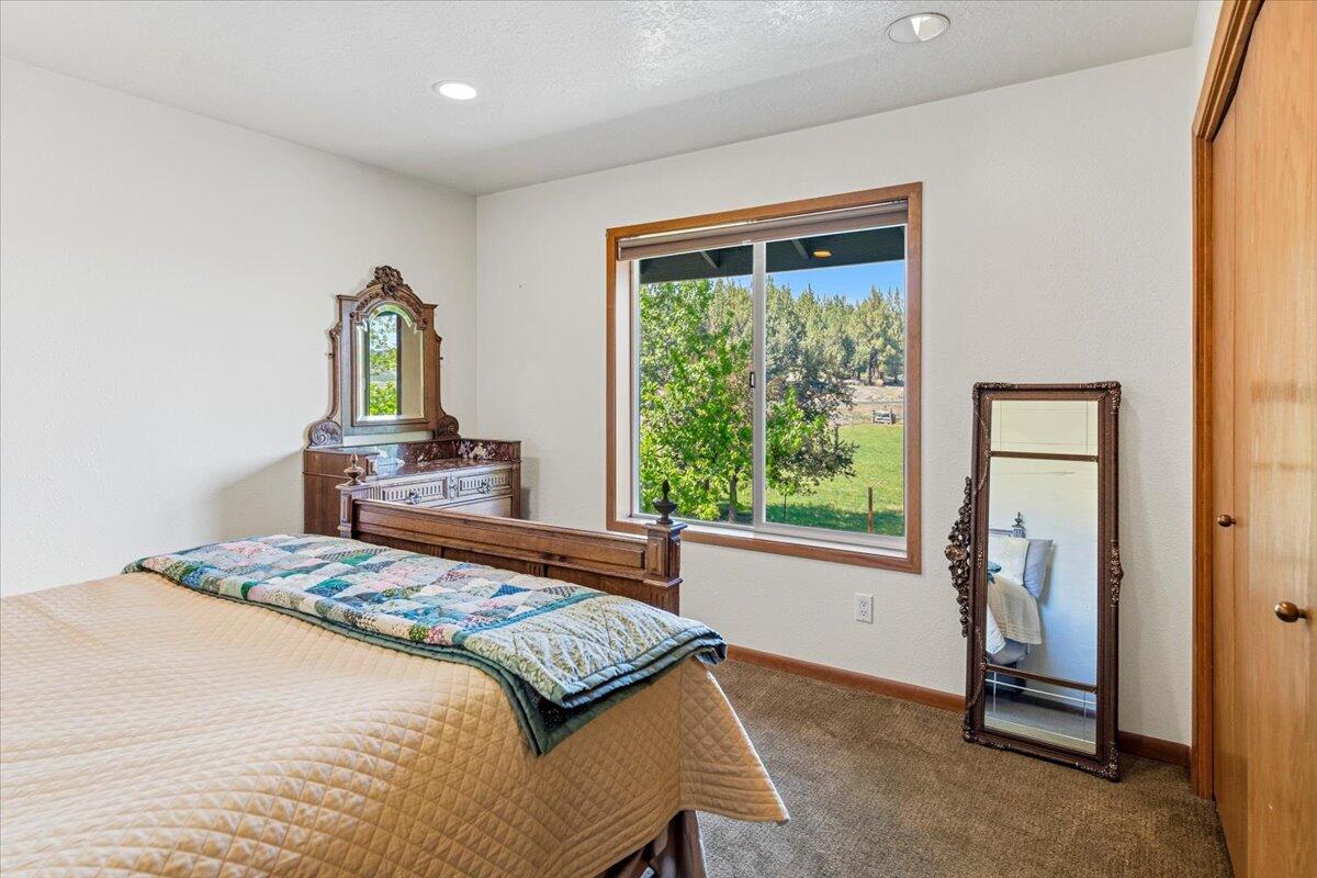 1176 North Barnes Road Prineville, OR 97754 - Photo 27 of 46