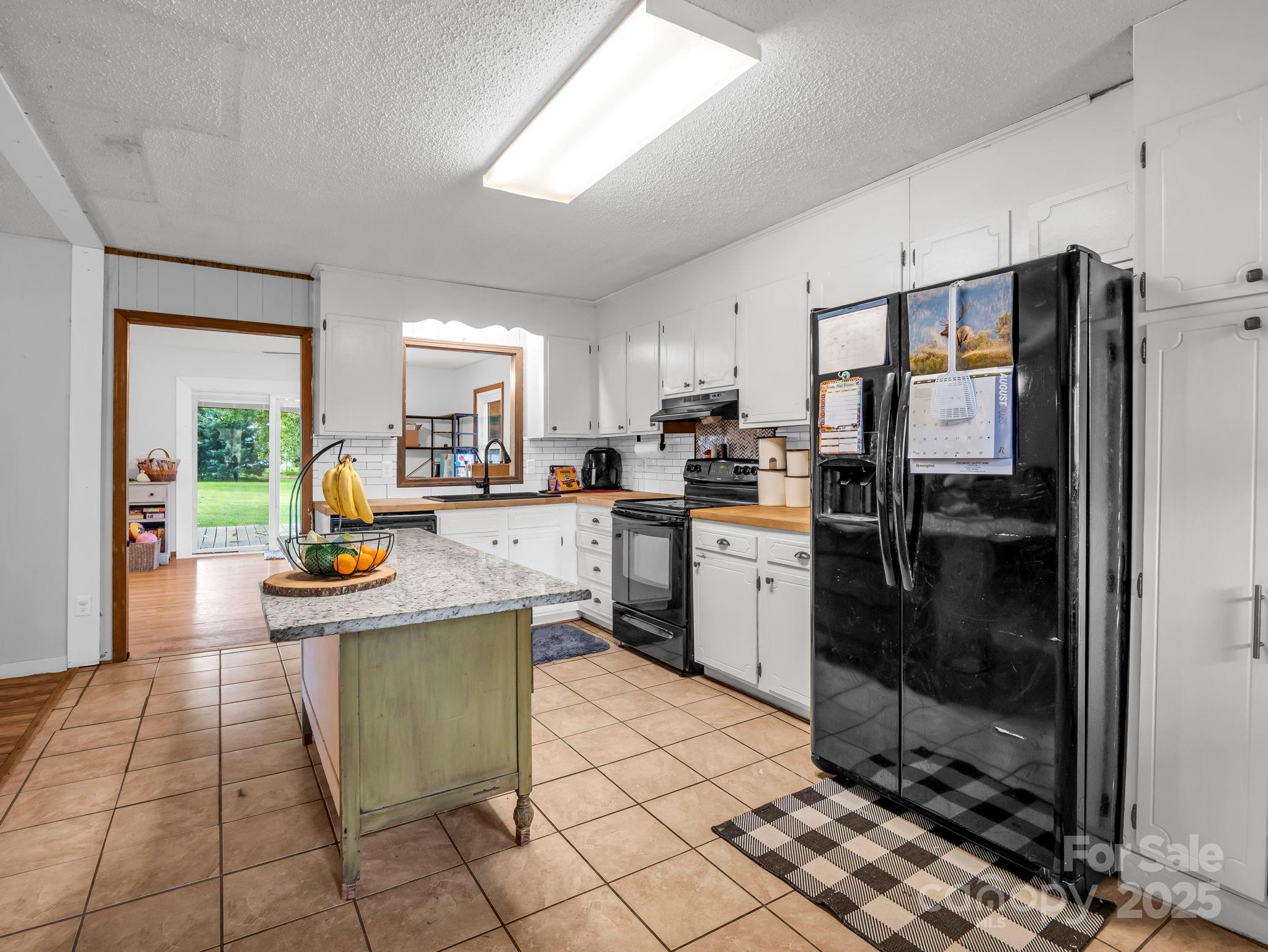 2551 Robinette Road Maiden, NC 28650 - Photo 12 of 38 Gallery Image 12