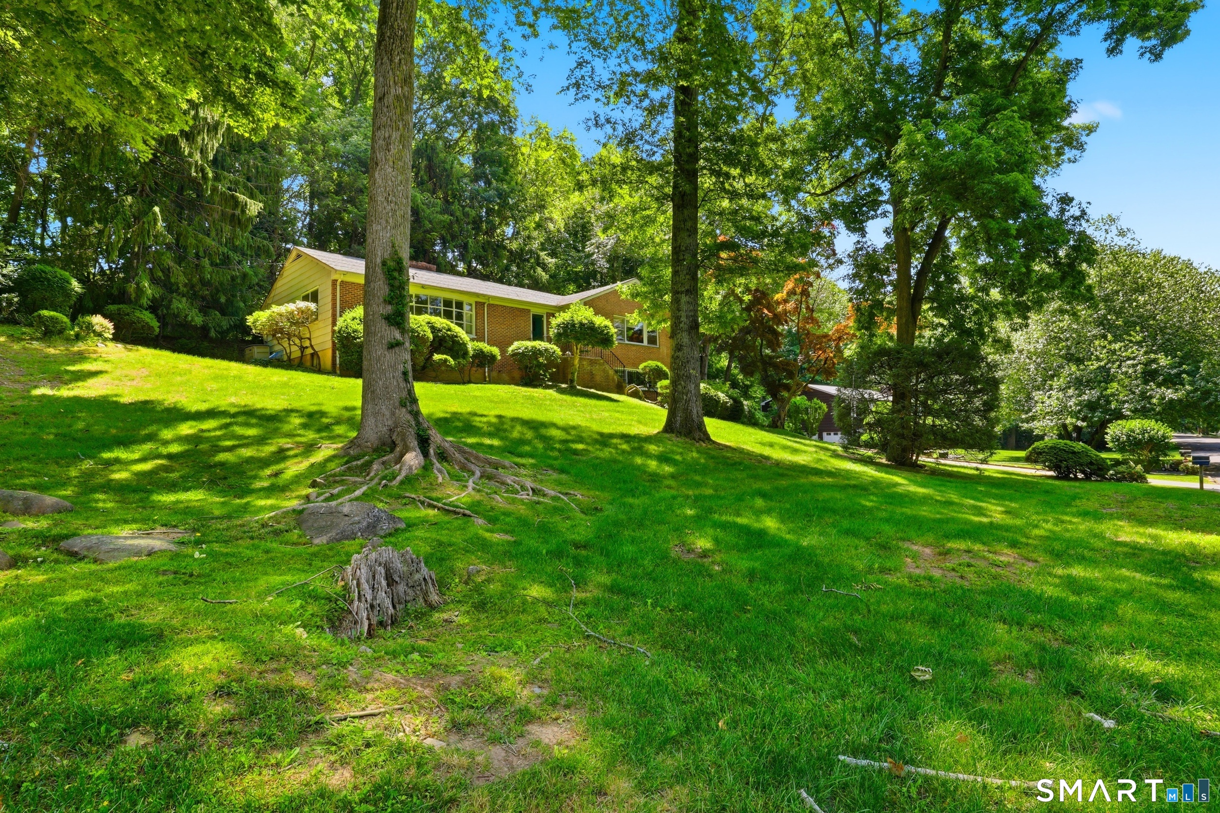 10 Joan Road Stamford, CT 06905 - Photo 30 of 33