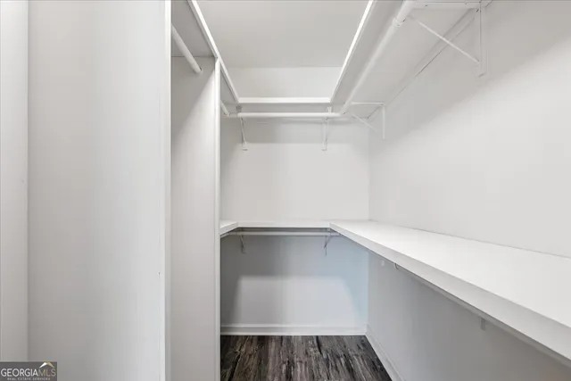 a view of utility room