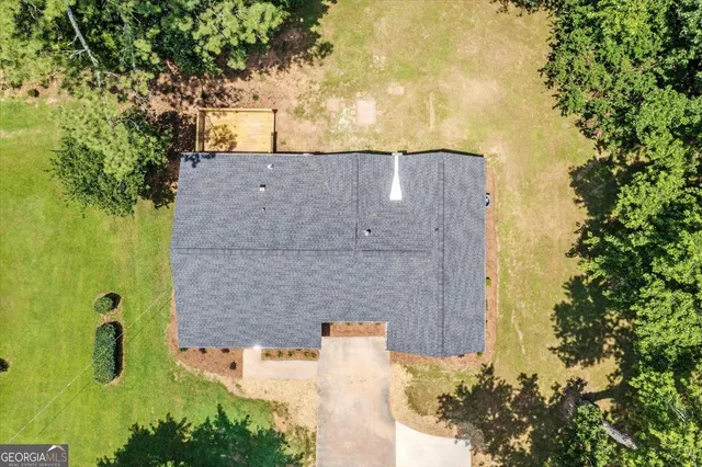view of a house with a yard