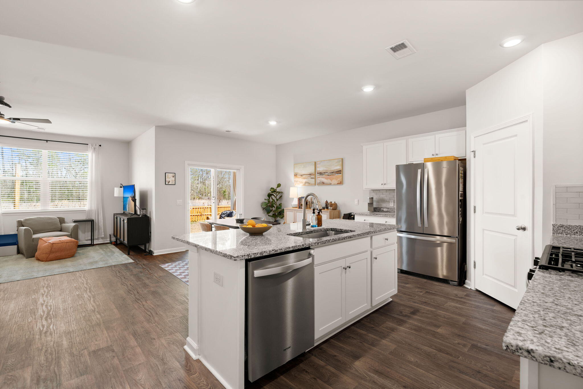 1041 Peridote Way Ladson, SC 29456 - Photo 8 of 34 8