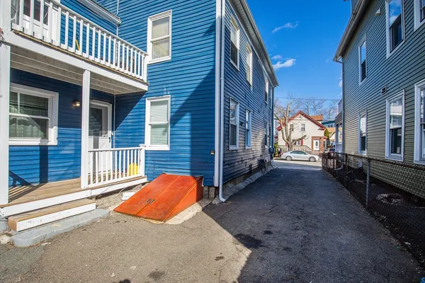 $839,900 | 34 Grove Street, Lynn, MA 01905