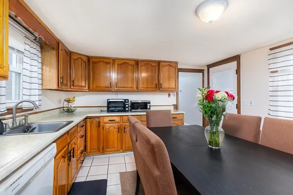 $839,900 | 34 Grove Street, Lynn, MA 01905