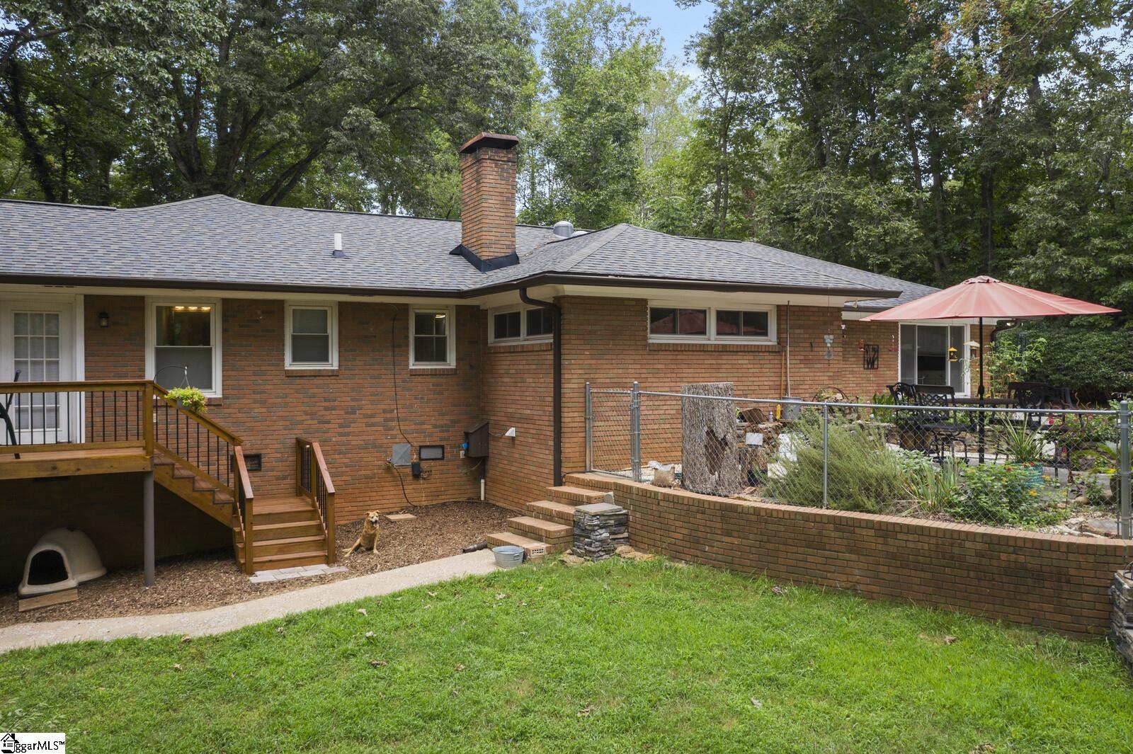 203 Motor Boat Club Road Greenville, SC 29611 - Photo 3 of 36