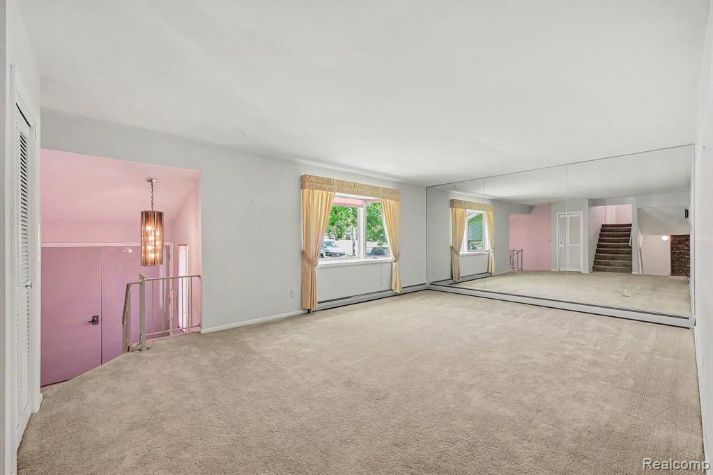 1457 West Avon Road Rochester Hills, MI 48309 - Photo 3 of 42