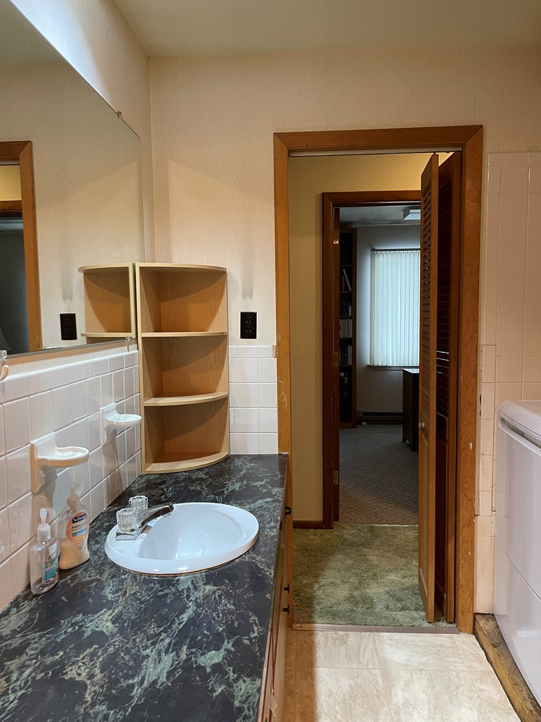 11 Blair Road Plattsburgh, NY 12901 - Photo 14 of 33 Gallery Image 14