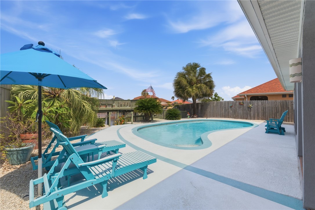 15969 Punta Espada Loop Corpus Christi, TX 78418 - Photo 23 of 40 Sparkling Pool.
