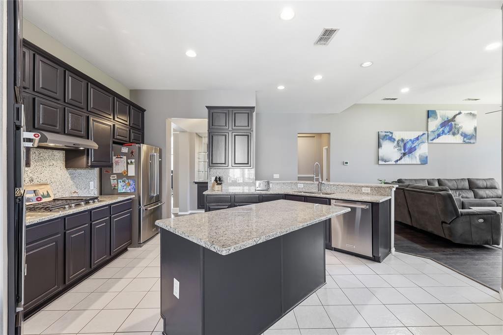 908 Chapel Drive Denton, TX 76205 - Photo 16 of 26