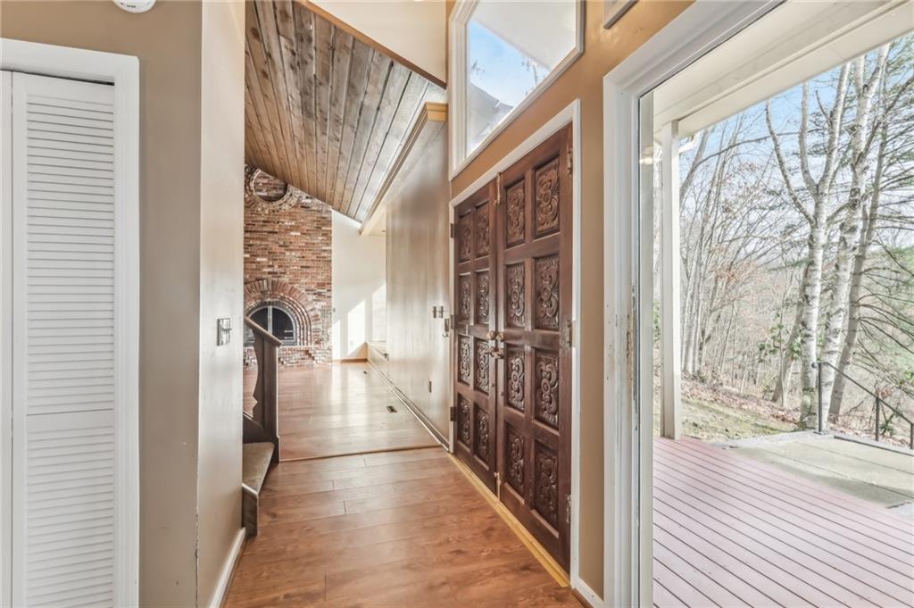 1577 Bellmonte Road Pittsburgh, PA 15237 - Photo 2 of 19 Gallery Image 2