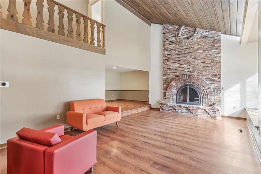 1577 Bellmonte Road Pittsburgh, PA 15237 - Photo 3 of 19 Gallery Image 3