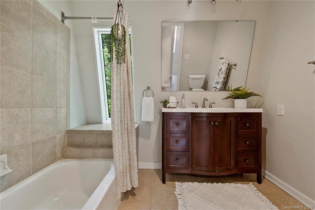 10111 Withers Road Charlotte, NC 28278 - Photo 22 of 26 Gallery Image 22