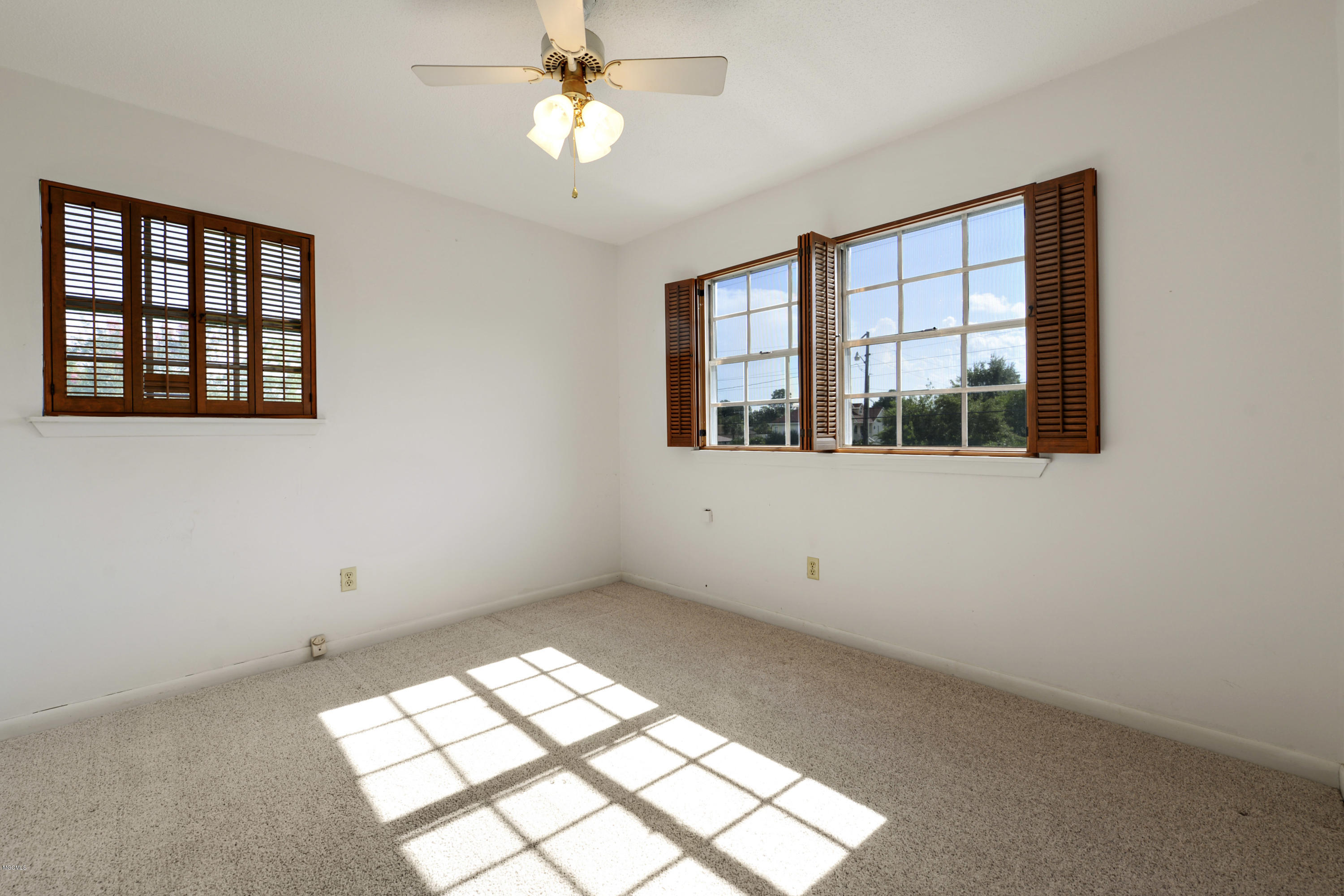 9088 Ridge Road Gulfport, MS 39503 - Photo 17 of 22 017