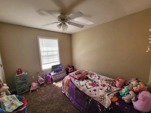 $1,100 | 914 Kingsbury Drive, Unit B, Clarksville, TN 37040