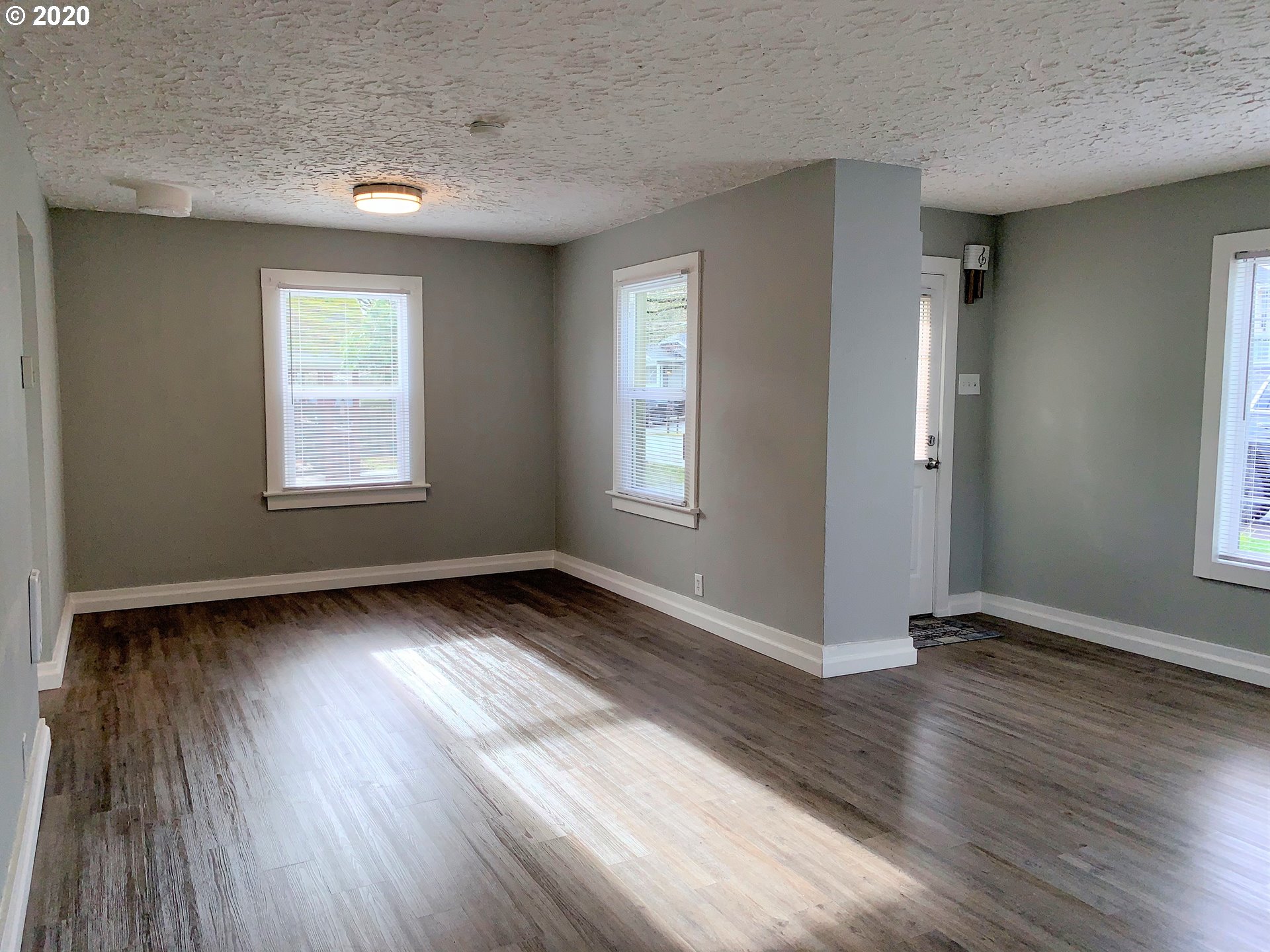 906 Northwest Greeley Street Camas, WA 98607 - Photo 3 of 18