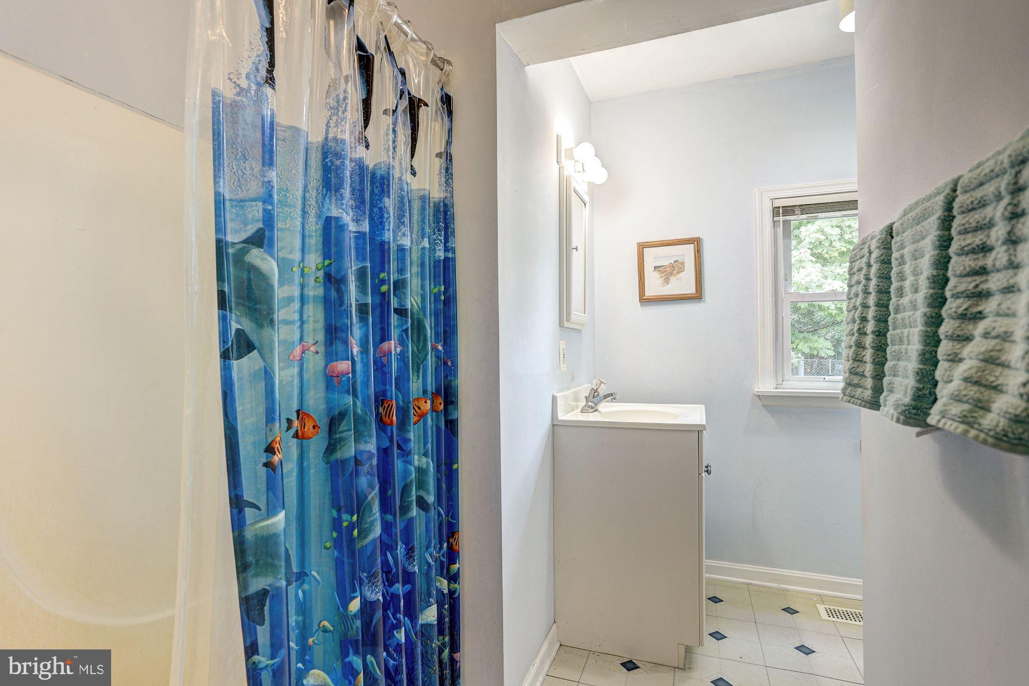 1402 Nancy Street Edgewater, MD 21037 - Photo 14 of 29 Full Bath
