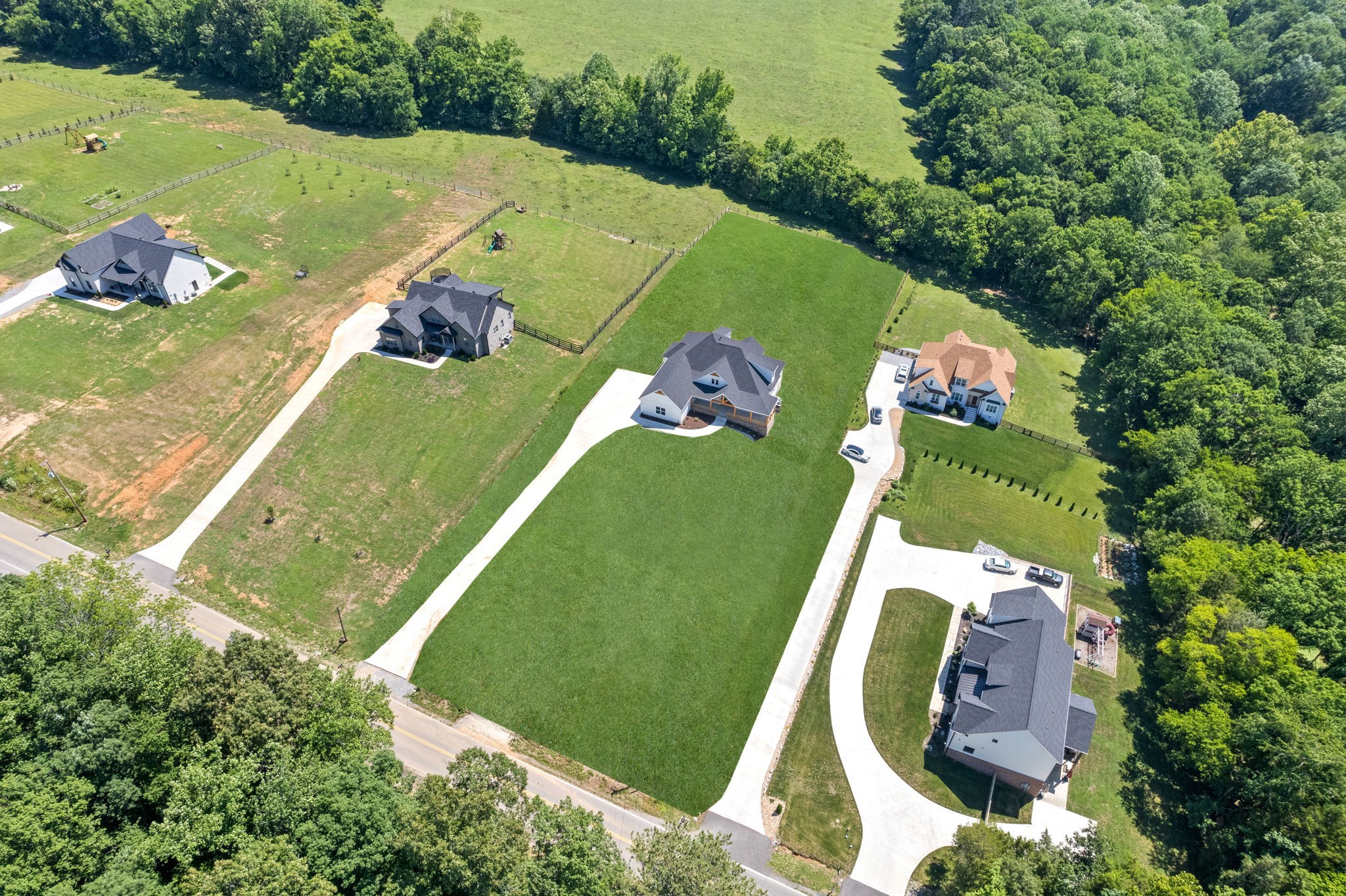 1025 Hickory Point Road Clarksville, TN 37043 - Photo 53 of 60 an aerial view of a house