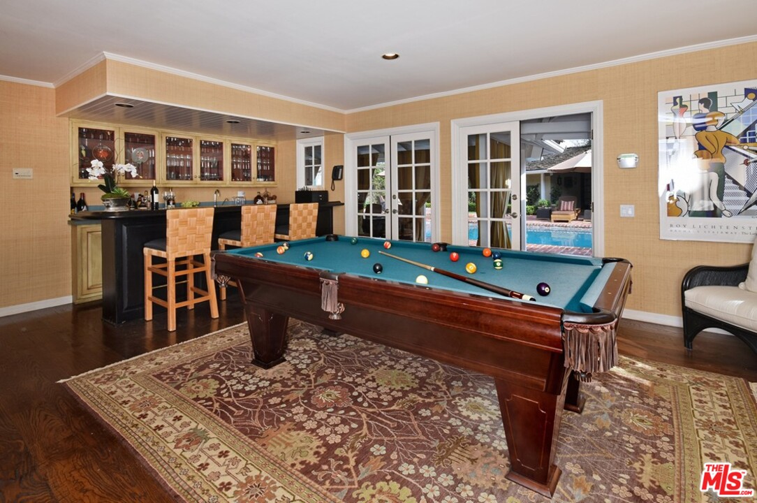 15915 Woodvale Road Encino, CA 91436 - Photo 36 of 45