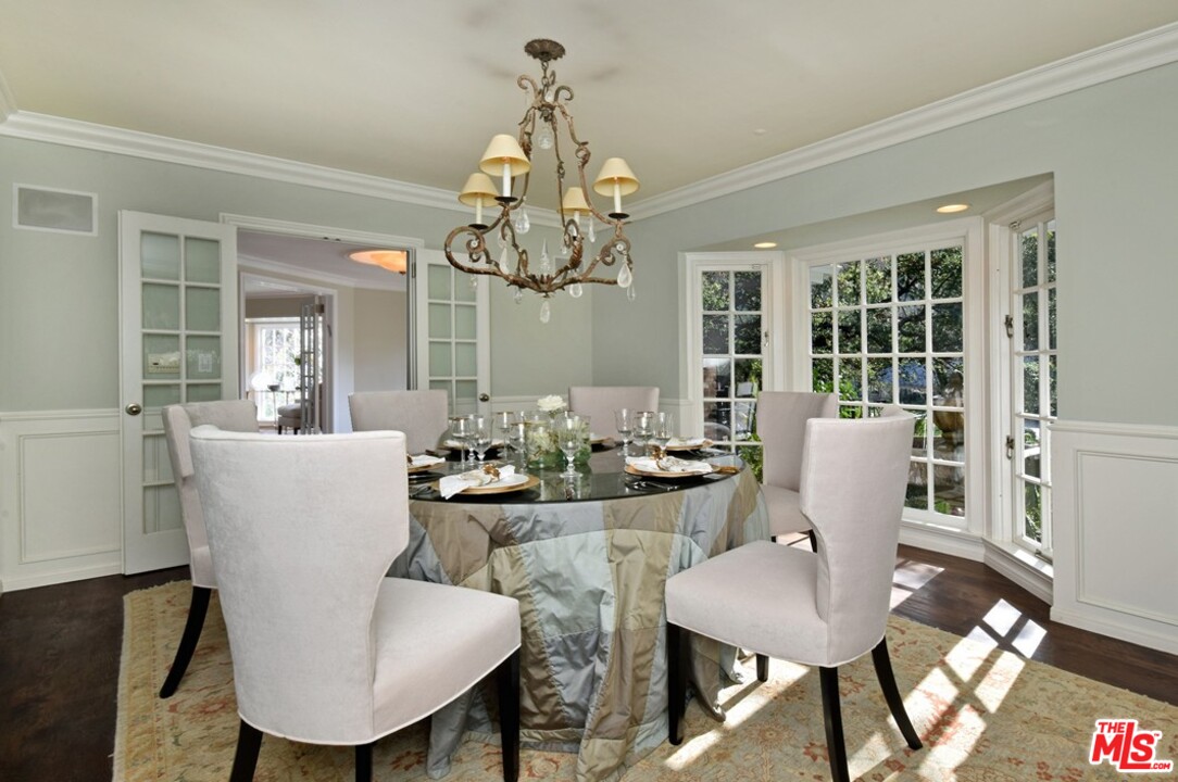 15915 Woodvale Road Encino, CA 91436 - Photo 6 of 45
