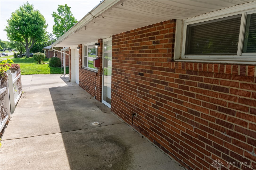 5224 Powell Road Dayton, OH 45424 - Photo 5 of 42 Gallery Image 5