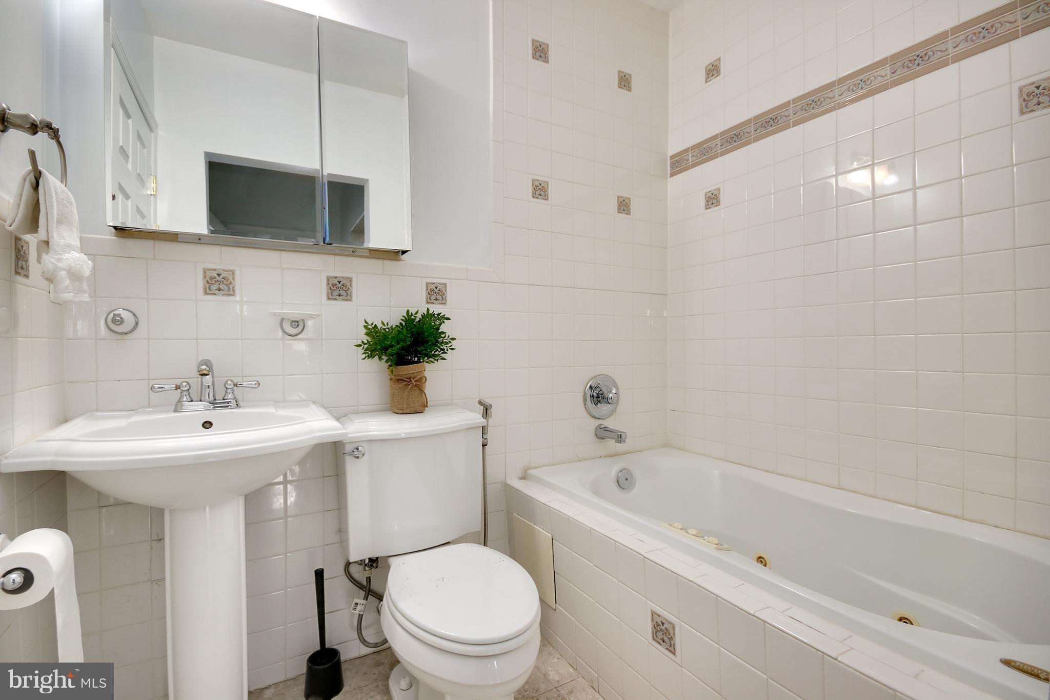 1923 Bennett Place Northeast Washington, DC 20002 - Photo 20 of 30 Bath (Master)