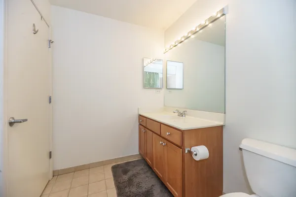 $2,700 | 1000 West 15th Street, Unit 115, Chicago, IL 60608
