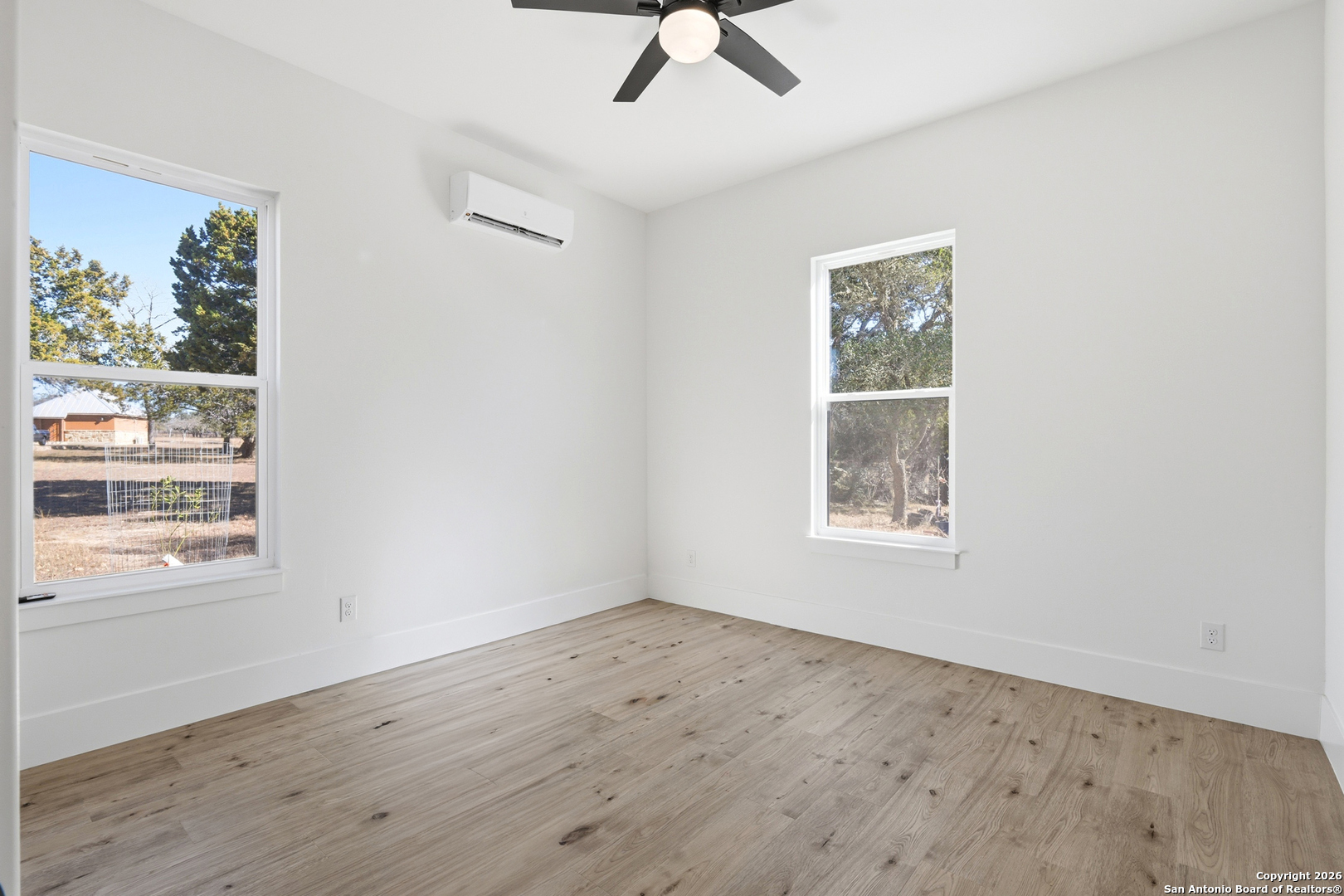 389 Rio Circle Pipe Creek, TX 78063 - Photo 13 of 36