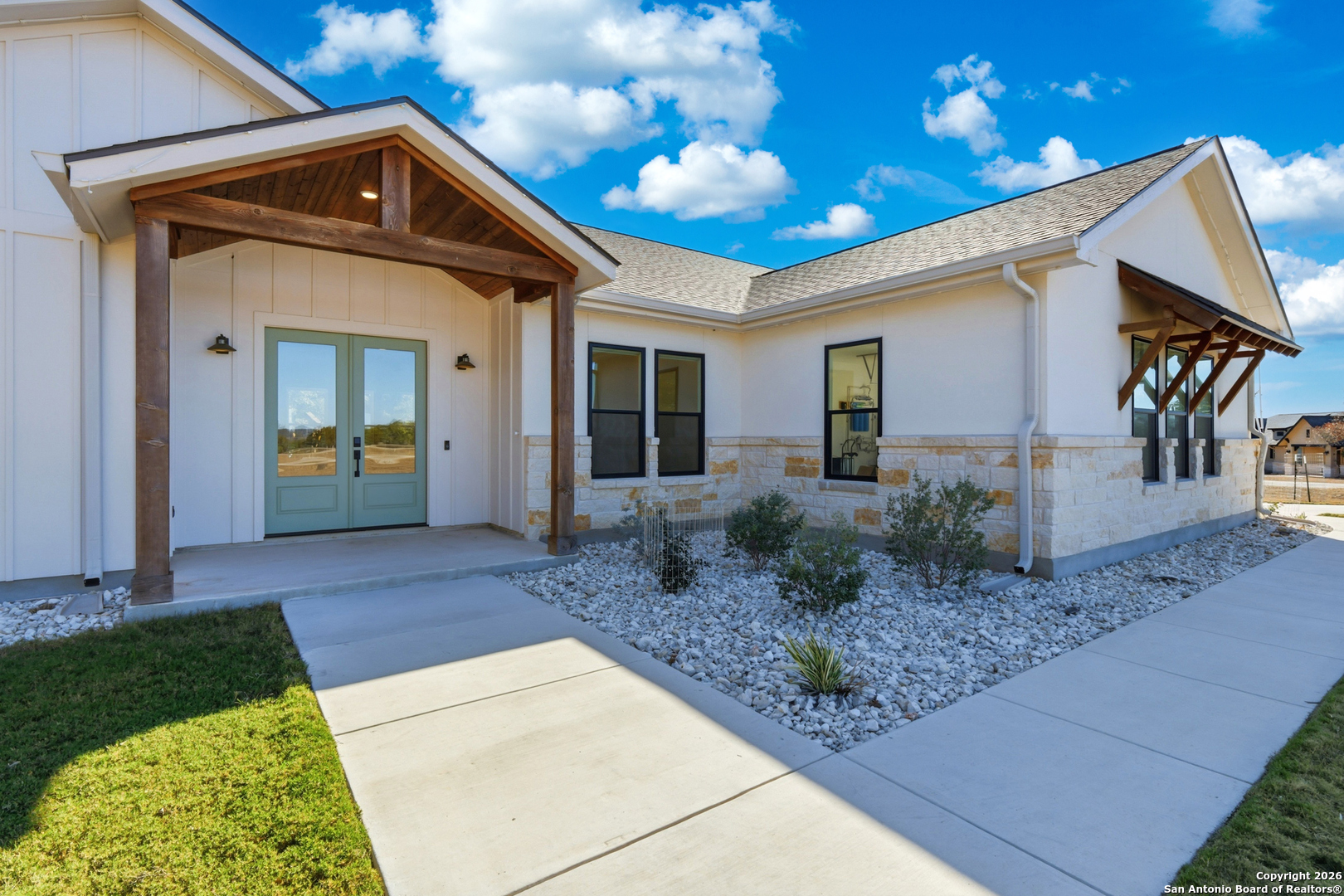 389 Rio Circle Pipe Creek, TX 78063 - Photo 26 of 36