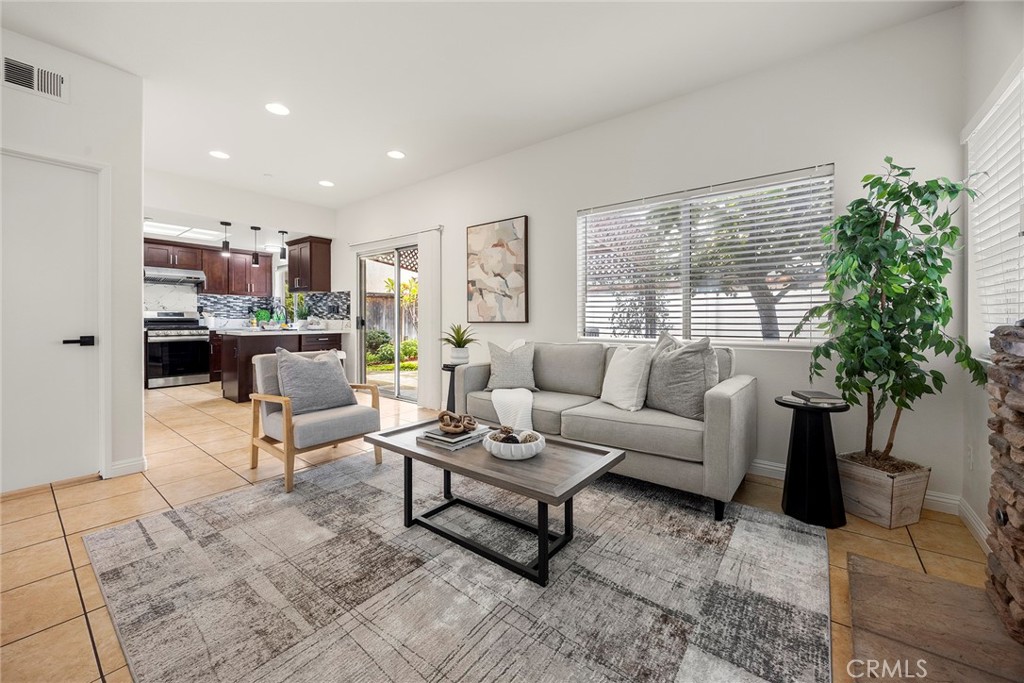 3242 Kirklee Lane Riverside, CA 92504 - Photo 11 of 38 Gallery Image 11