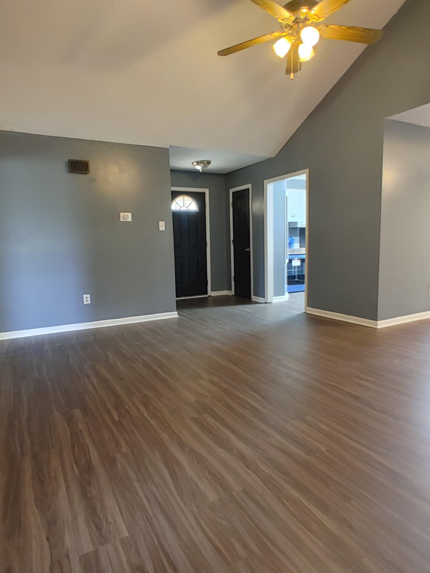 2013 Mims Road Hephzibah, GA 30815 - Photo 6 of 31 Great room 3