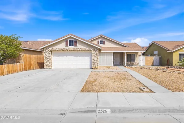 $369,000 | 2326 Westpark Drive, Rosamond, CA 93560